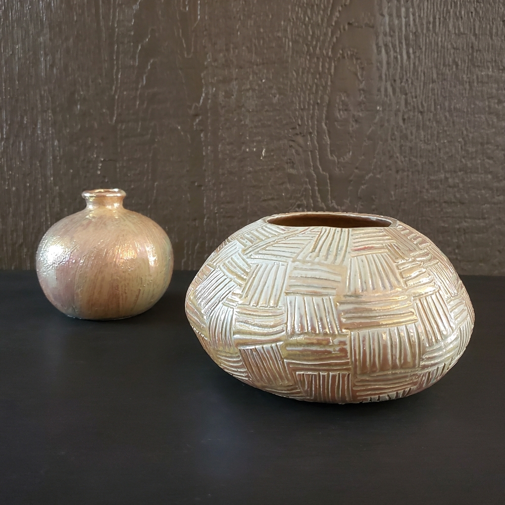 Vintage Signed Studio Art Pottery Gold Vase Set - Picture 2 of 10
